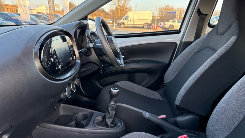 Toyota Aygo X 1.0 VVT-i Pure 5dr Petrol Hatchback